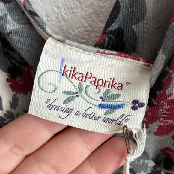 🆕Kika Paprika Y2K Floral Wrap Tank Top - Gray and Red M🆕 - Picture 4 of 9